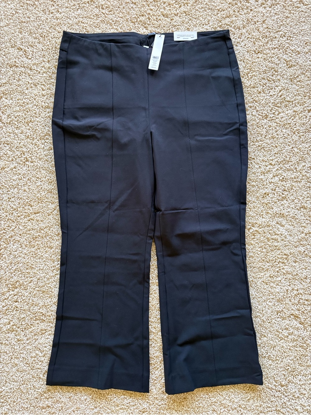 NWT Chicos Womens 2.5 14 So Slimming 180 Juliet Kick Flare Cropped Pants Black